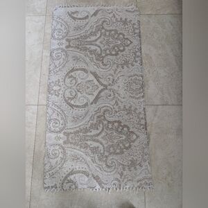 Elegant Paisley Runner Rug